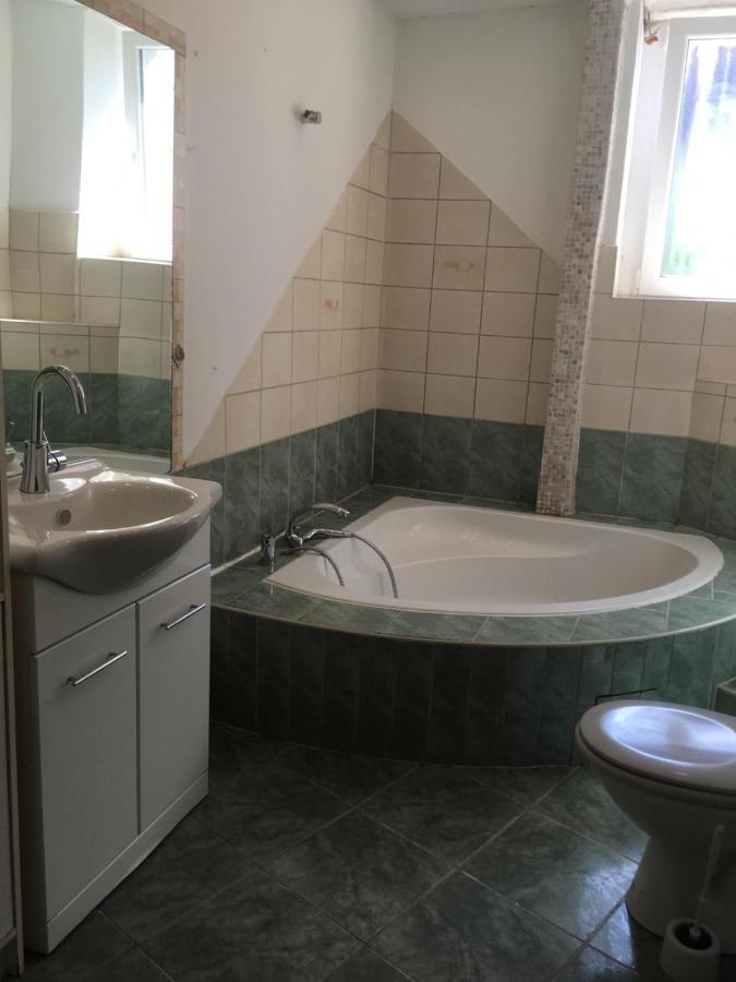 Zimmer Im Dachgeschoss Καϊζερσλάουτερν Εξωτερικό φωτογραφία